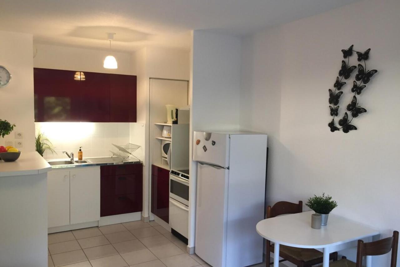 Les Jardins De Louise-2 Pers Avec Parking-Terrasse Apartman Vénissieux Kültér fotó